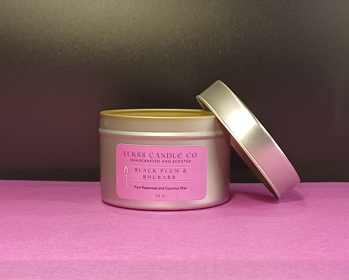 Black Plum & Rhubarb Scented Candle 95g